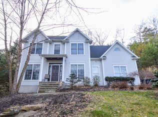 217 Blueberry Hill Rd, Shavertown, PA 18708