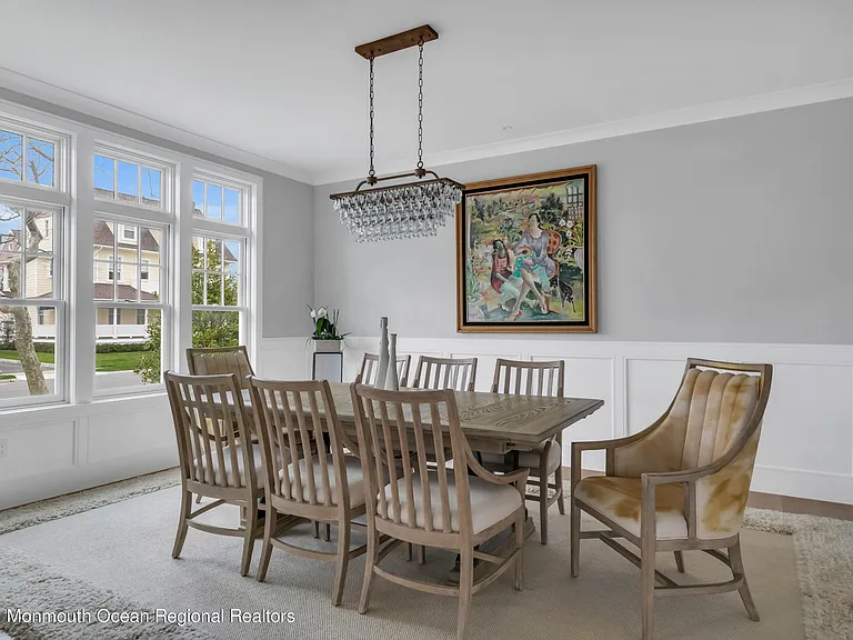27 Tuttle Ave — Photo 6