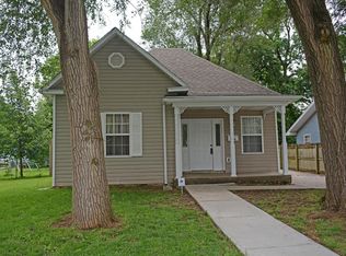 2248 N Fort Ave, Springfield, MO 65803