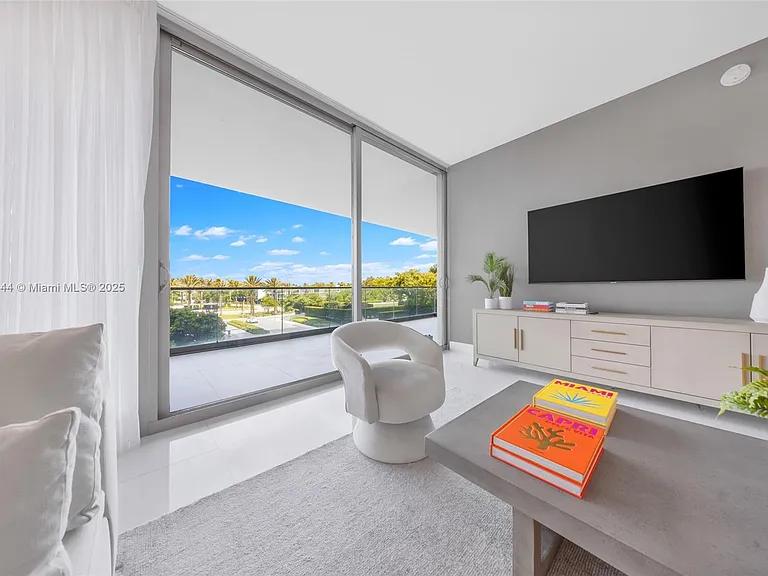 10201 Collins Ave #305 — Photo 34