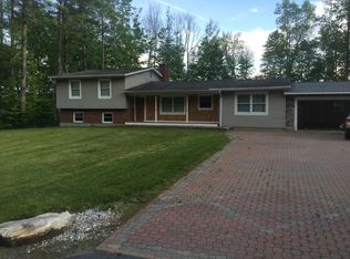 31 Birchwood Ln, Lenox, MA 01240