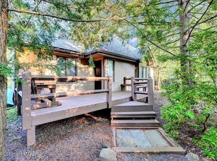 1178 Manor Hill Rd, Pocono Pines, PA 18350