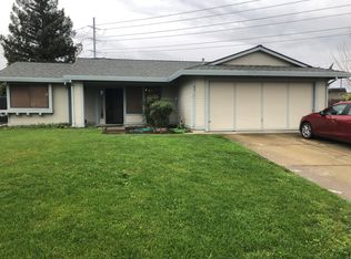 63 Desert Wood Ct, Sacramento, CA 95823