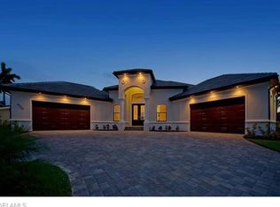 4906 SW 2nd Pl, Cape Coral, FL 33914