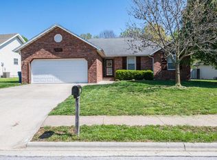 5122 N 10th St, Ozark, MO 65721