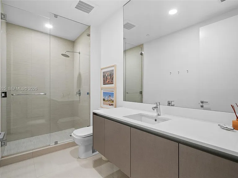 3250 NE 188th St #608 — Photo 36