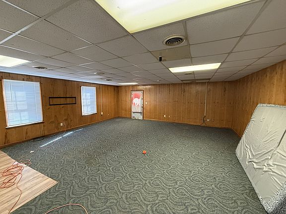 3rd image of 78 Cages Ferry Rd