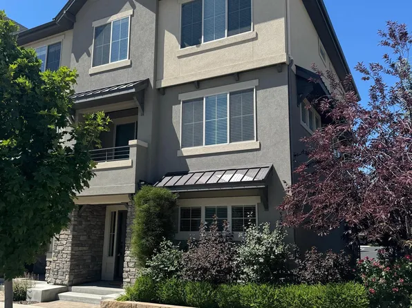 3228 E Thoroughbred Ln, Boise, ID 83716