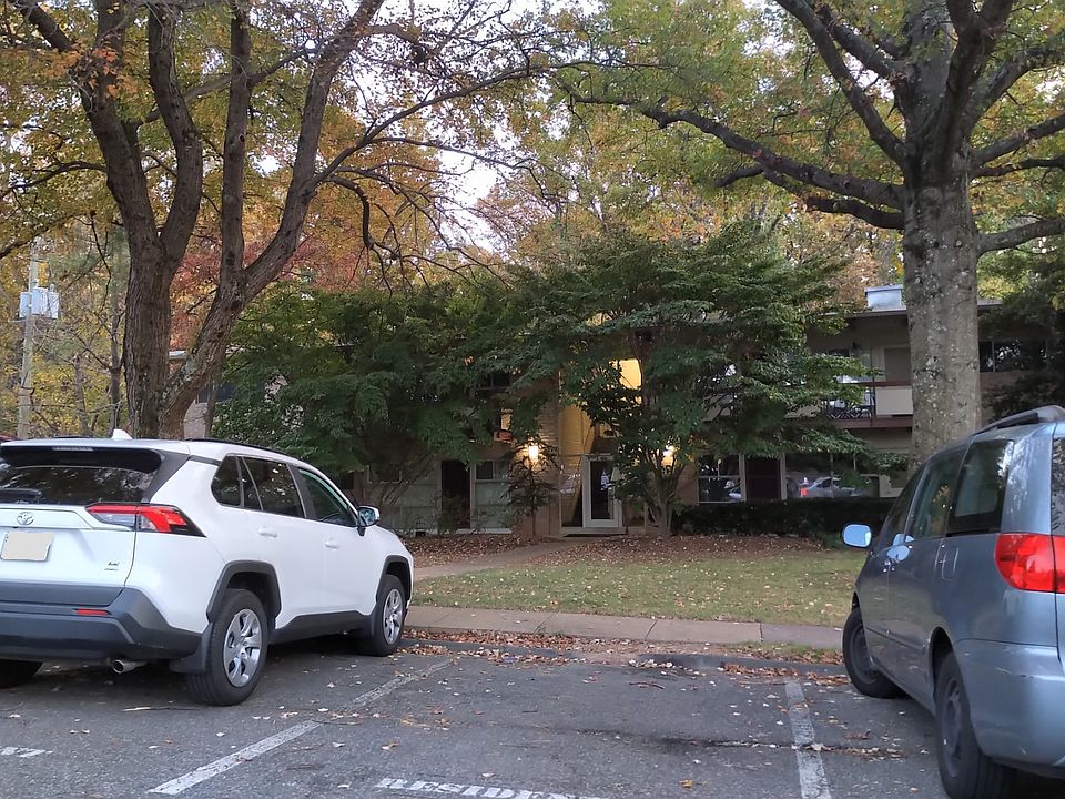 1st image of 4209 Americana Dr Unit 1010