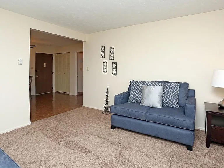 Peppertree Apartments — Photo 17