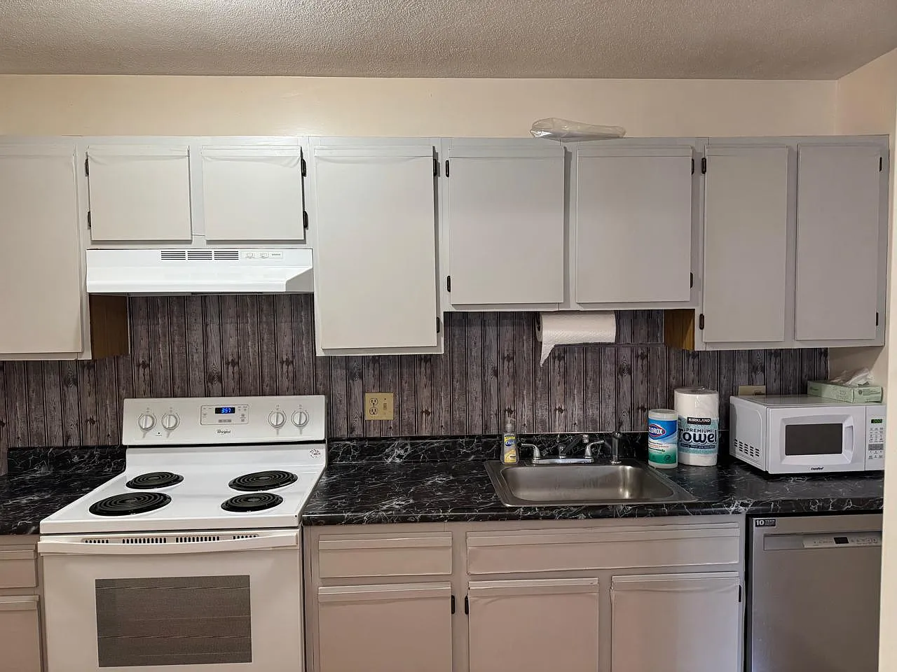 200 Manville Hill Rd — Photo 4