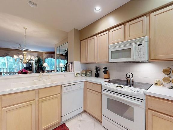 5th image of 16440 Millstone Cir Unit 205