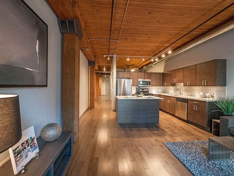 Lofts At River East — Photo 53