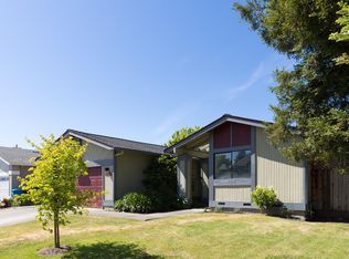 1596 Cerro Sonoma Cir, Petaluma, CA 94954