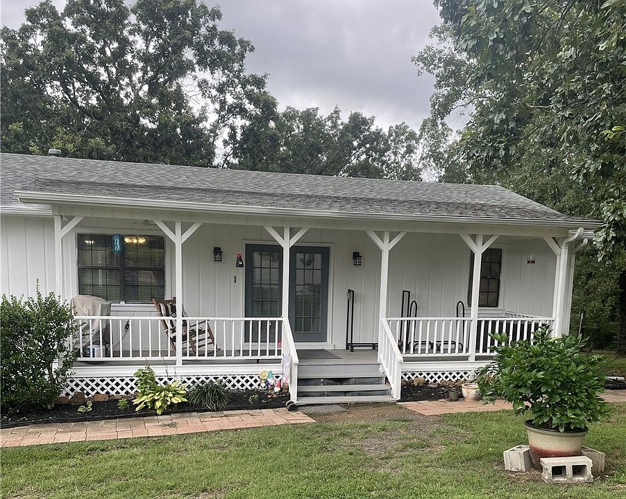 1st image of 565 County Road 1750