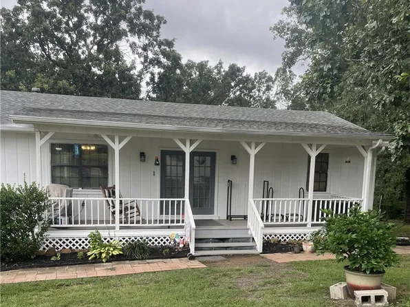565 County Road 1750, London, AR 72847