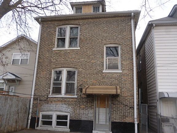 2nd image of 4638 S Washtenaw Ave