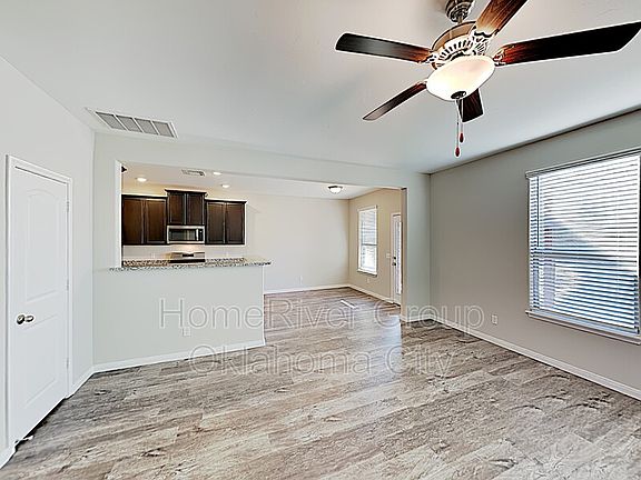 2nd image of 328 E Georgia Ter