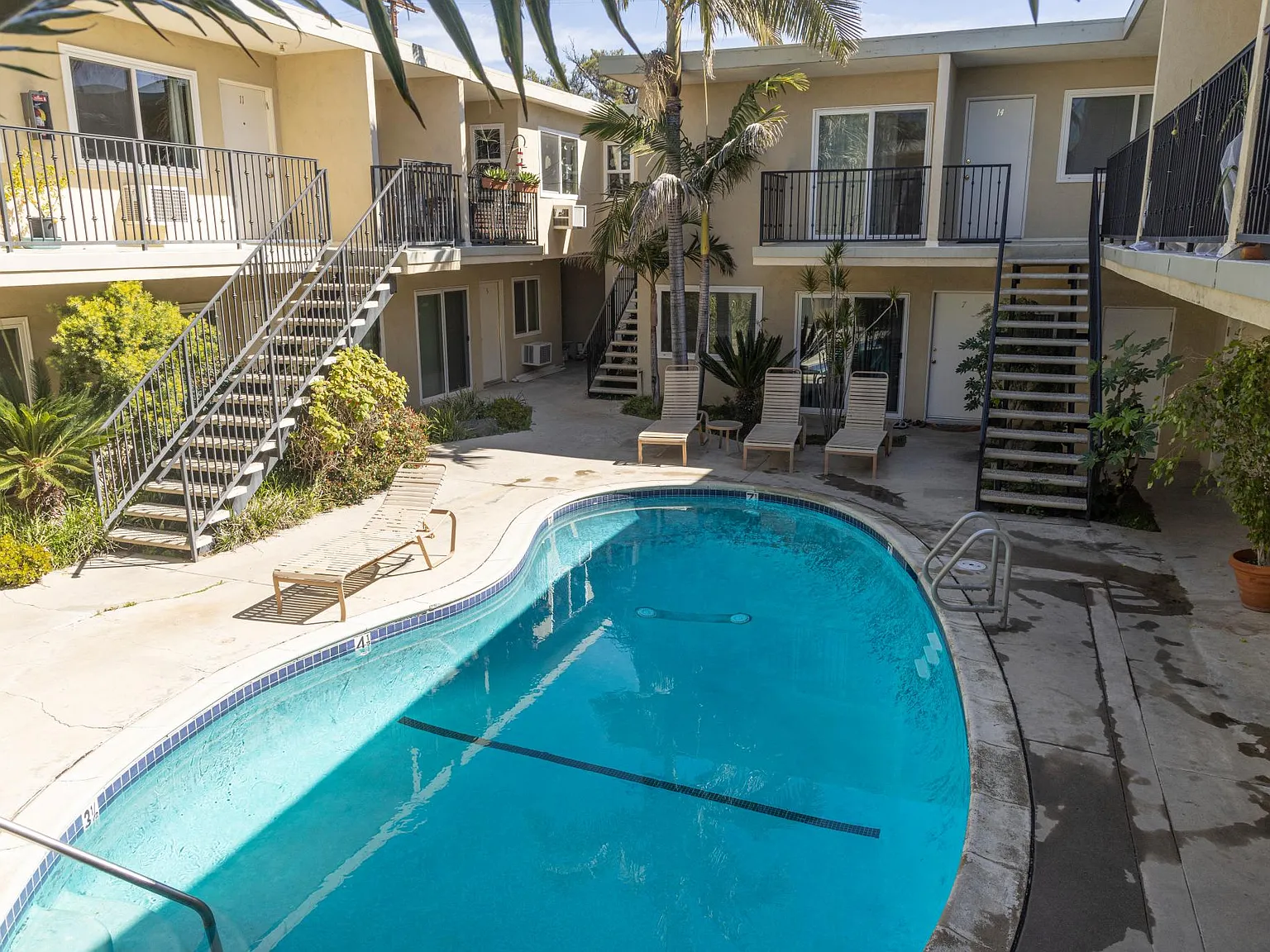 1 bed, 700 sqft, $1,895 — Photo 3