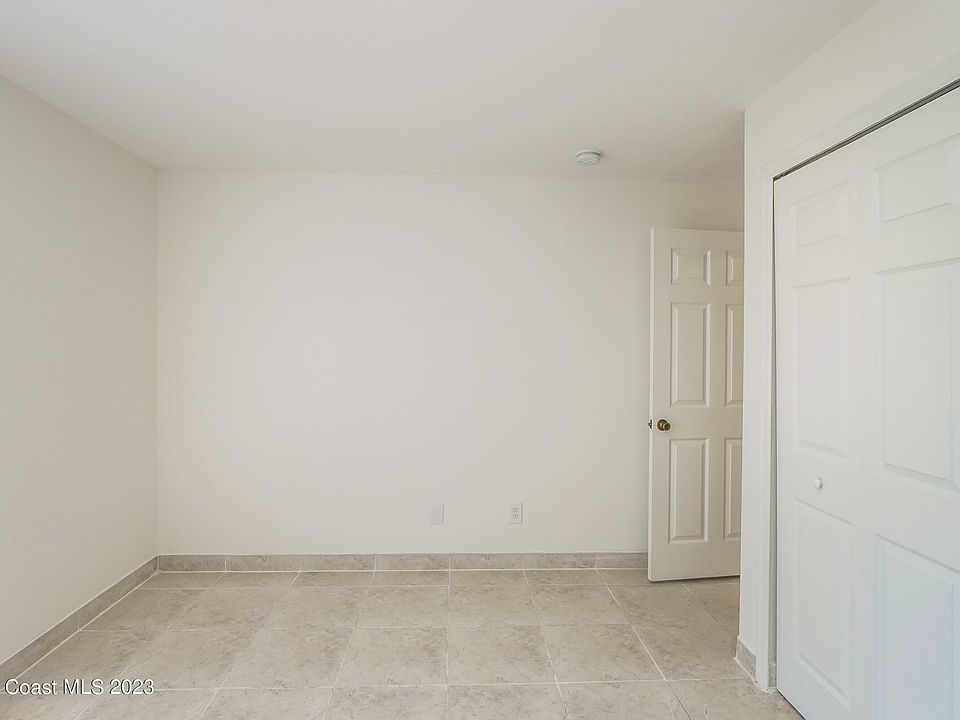 1st image of 502 Whitehall Ave SW #502