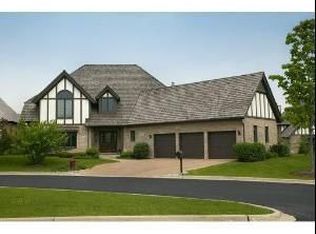 804 Kenmare Dr, Burr Ridge, IL 60527