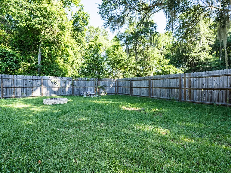 42 Jessica Ct — Photo 7