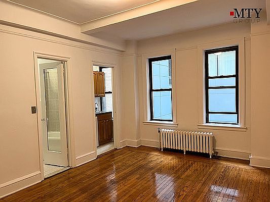 1st image of 155 E 52nd St APT 4L