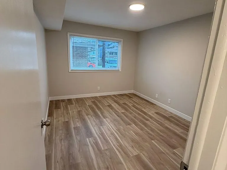 2119 Arbor St — Photo 11