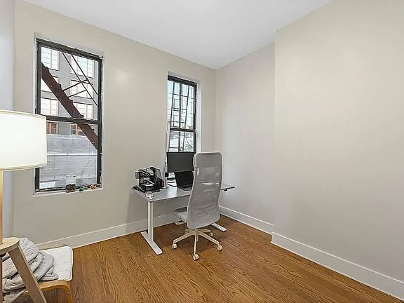 5th image of 361 Vernon Ave #2F