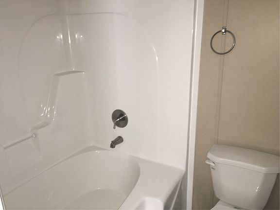 5th image of 3106 Tall Oaks Dr