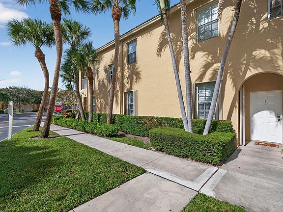 5th image of 160 Village Boulevard #I
