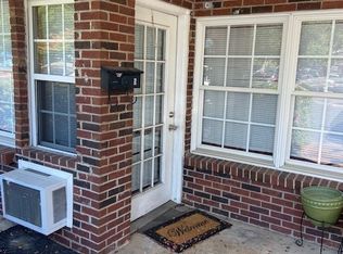 113 W College Ave APT 5, Hartsville, SC 29550
