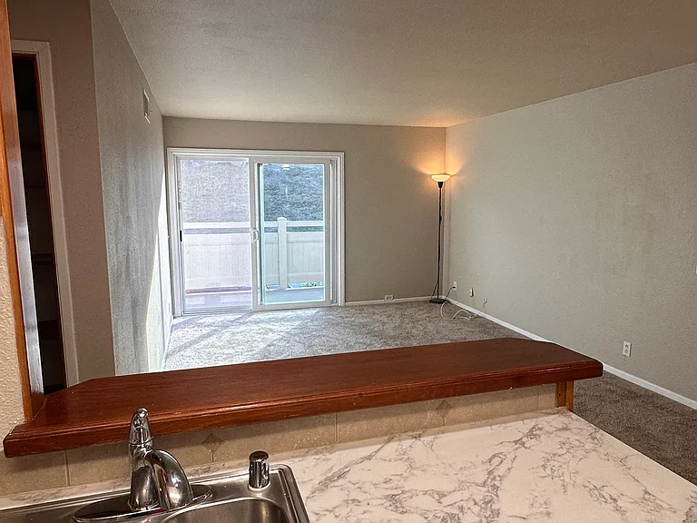 8811 Gilman Dr #D — Photo 11