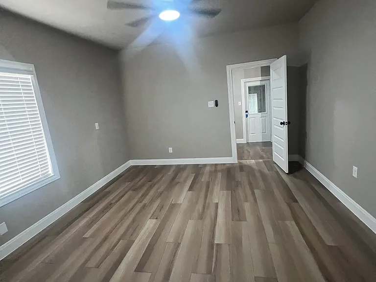 430 Cincinnati Ave — Photo 10