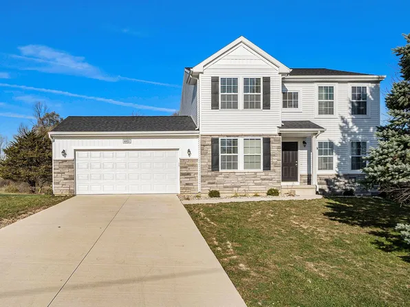 1597 Carolyn Dr, Benton Harbor, MI 49022