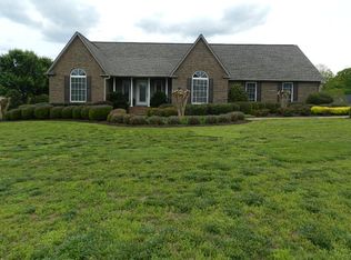 135 Farm Wind Rd, Gaffney, SC 29341