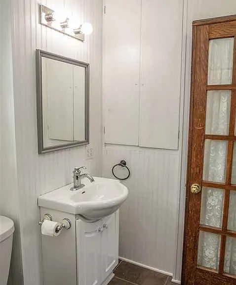 108 N Main St — Photo 15