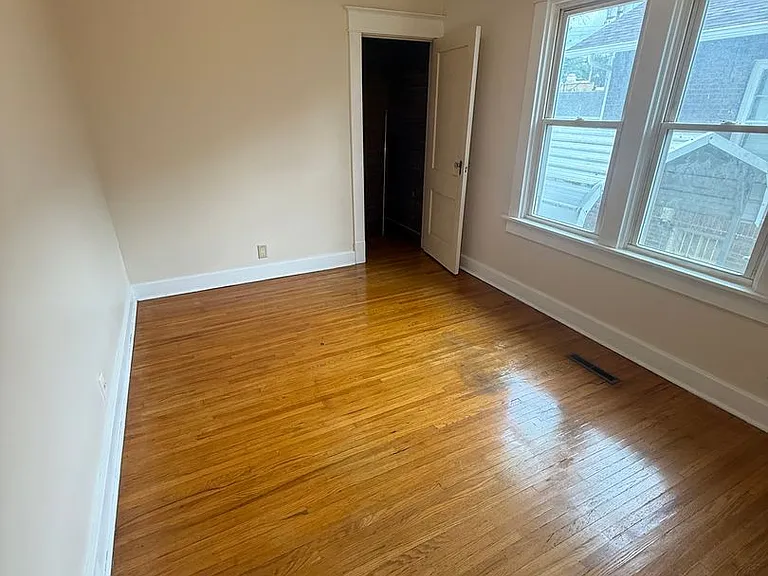 1608 S 2nd St — Photo 10