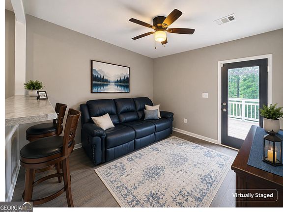 2nd image of 5589 River Rd #B