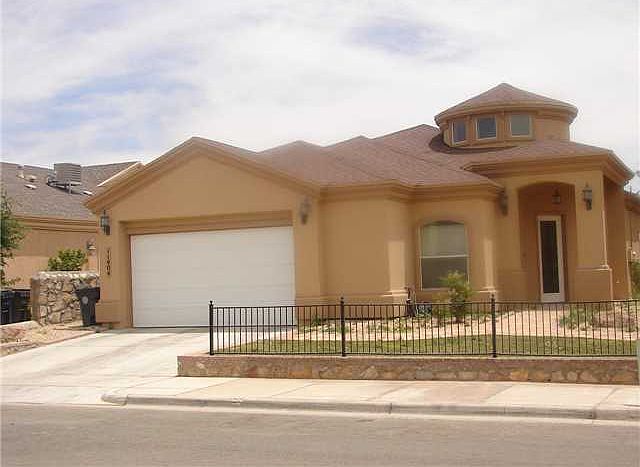 1st image of 11404 Victor Flores Pl