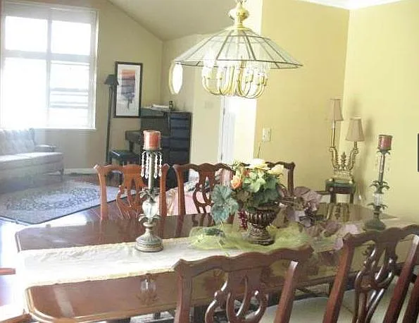 5048 Monaco Dr — Photo 9