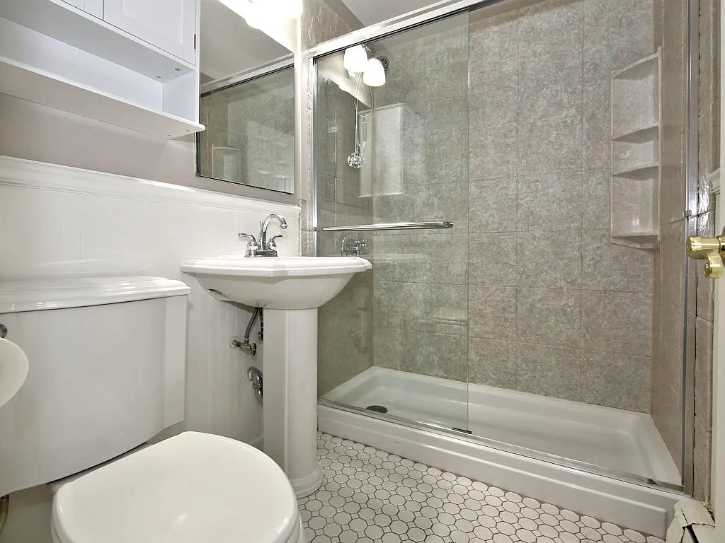 Apartment for Rent — Photo 4