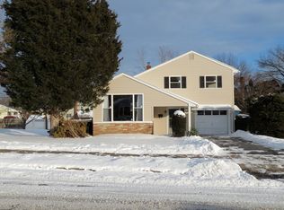 1830 Hilltop Ter, Bethlehem, PA 18018