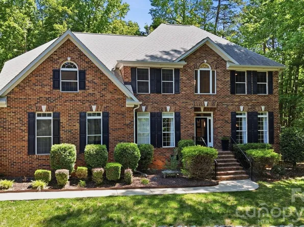 11915 Austin Ct, Mint Hill, NC 28227