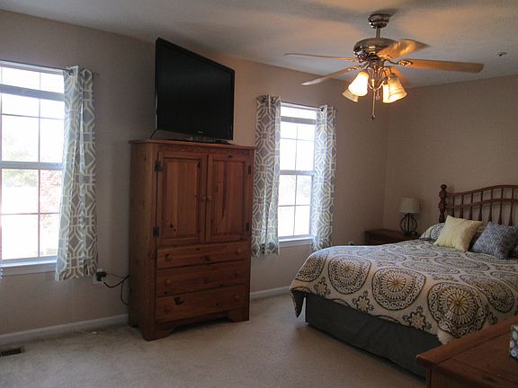 4th image of 45295 Woodstown Way