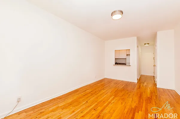 Rented by Mirador Real Estate | media 19