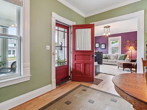 5th image of 26 W Liberty St