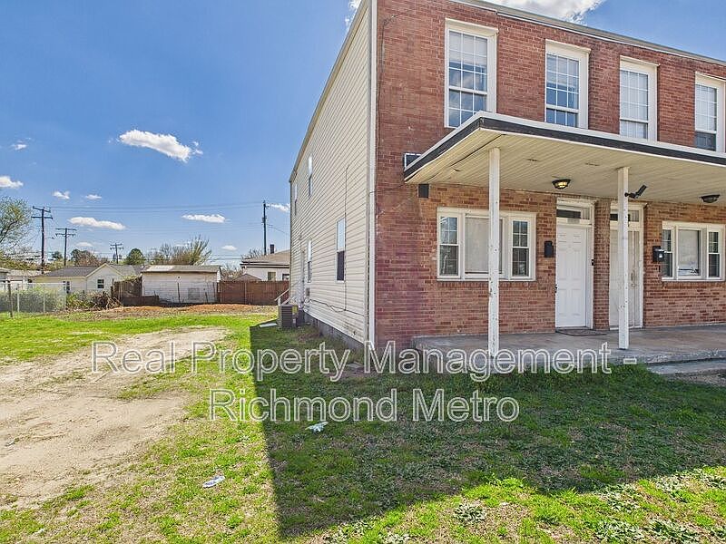 1st image of 1454-1456 Ferndale Ave Unit 1454