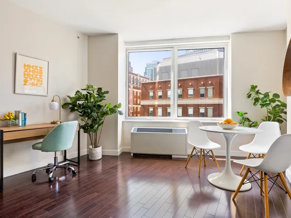 306 Gold Street image 2 of 7