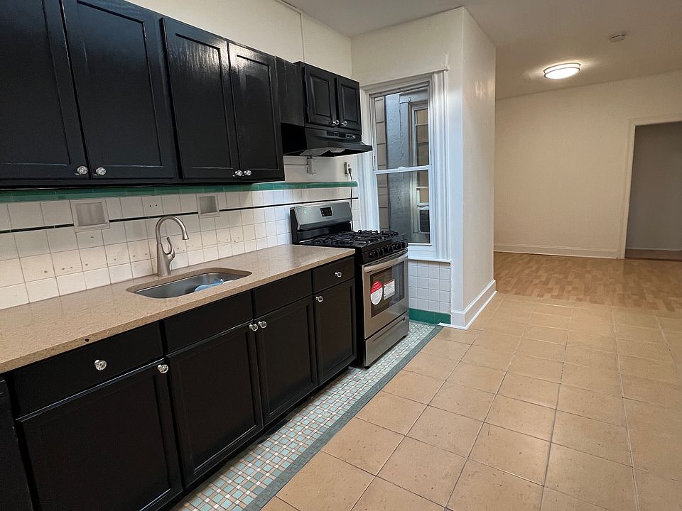 Kitchen, Alternate View 2